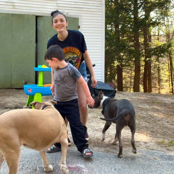 Meet your Posher, Kristie - Picture 6 of 6